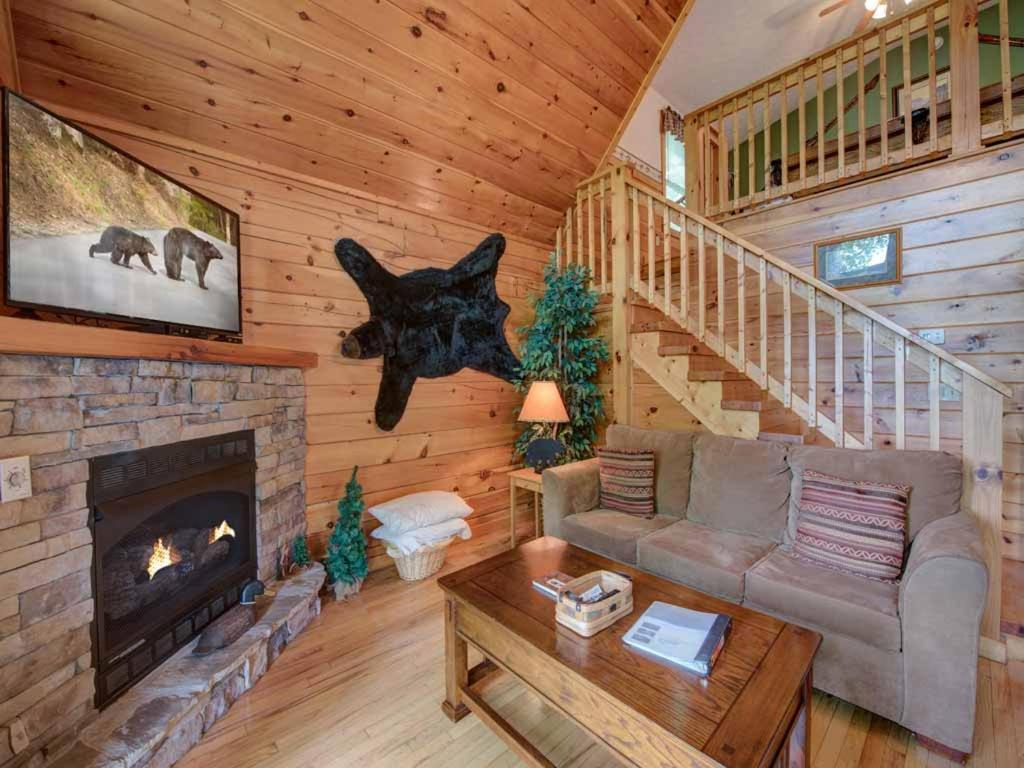 Cubs Cove Villa Gatlinburg Exterior photo
