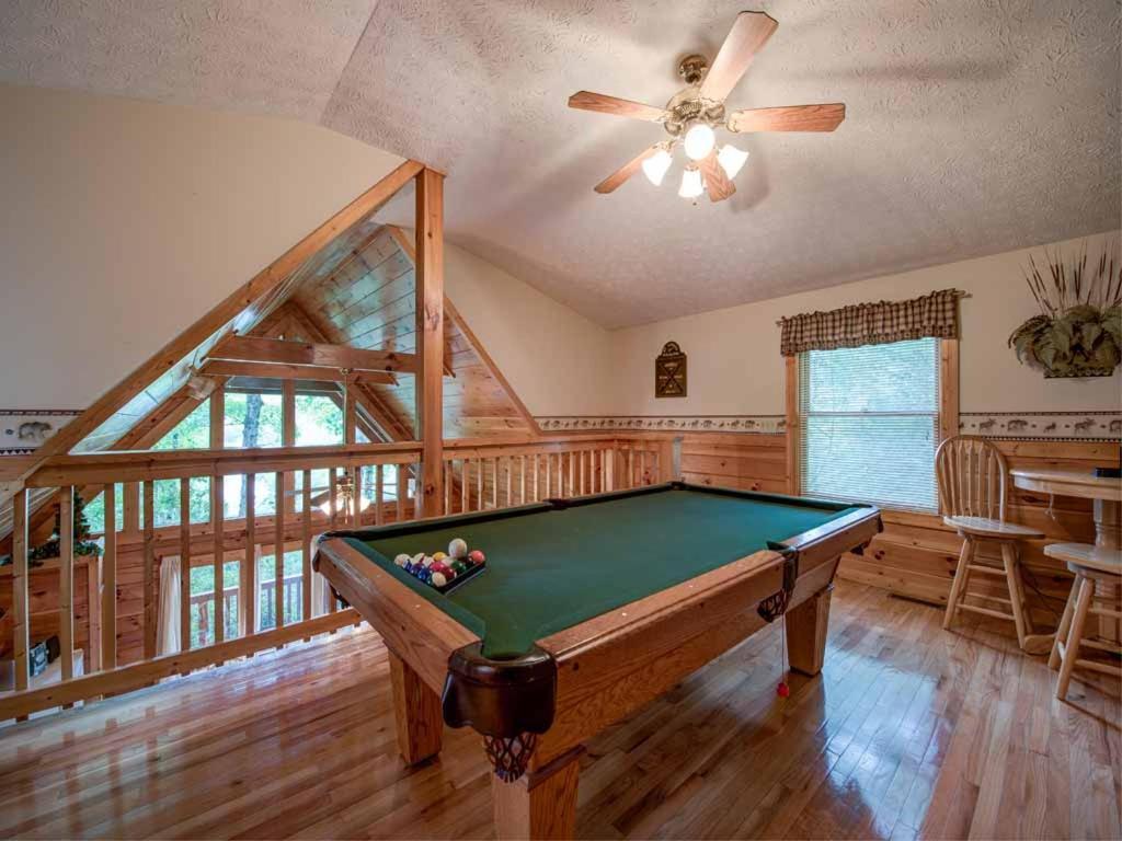 Cubs Cove Villa Gatlinburg Exterior photo