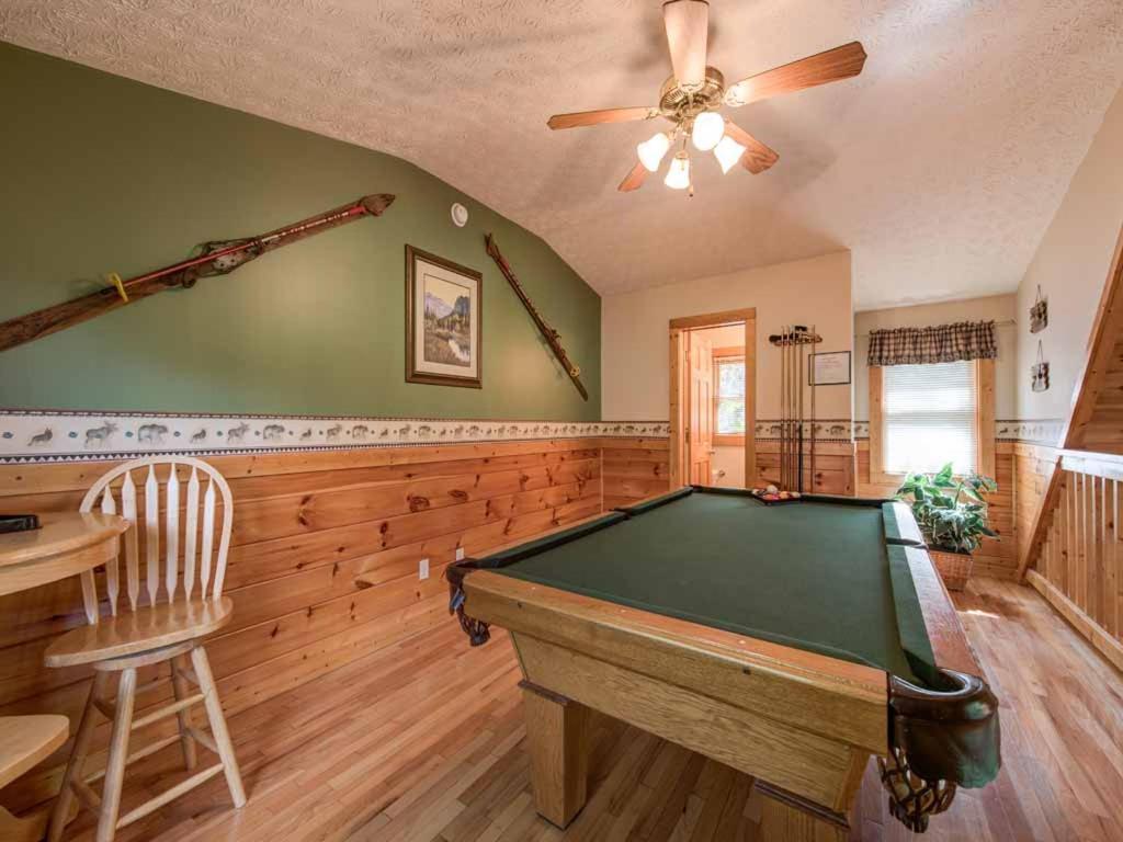 Cubs Cove Villa Gatlinburg Exterior photo